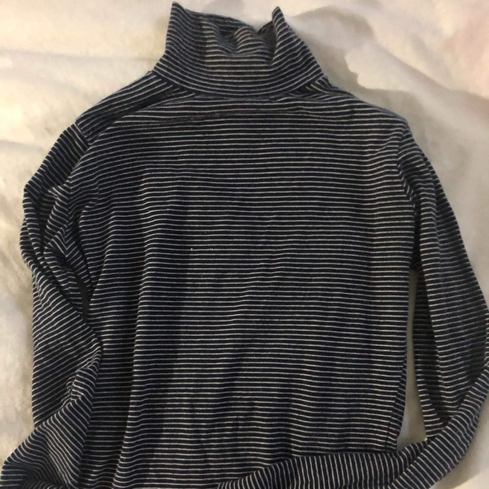 Brandy Melville Black/White Stripe Turtleneck XS/S